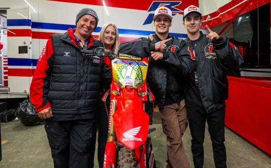 2024 450 SX CHAMP PLATE