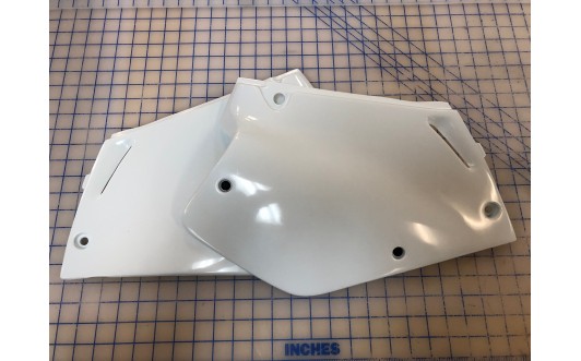HONDA WHITE SIDE PLATES
